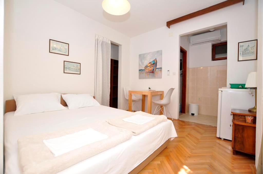 Apartmani More Drvenik  Exterior foto
